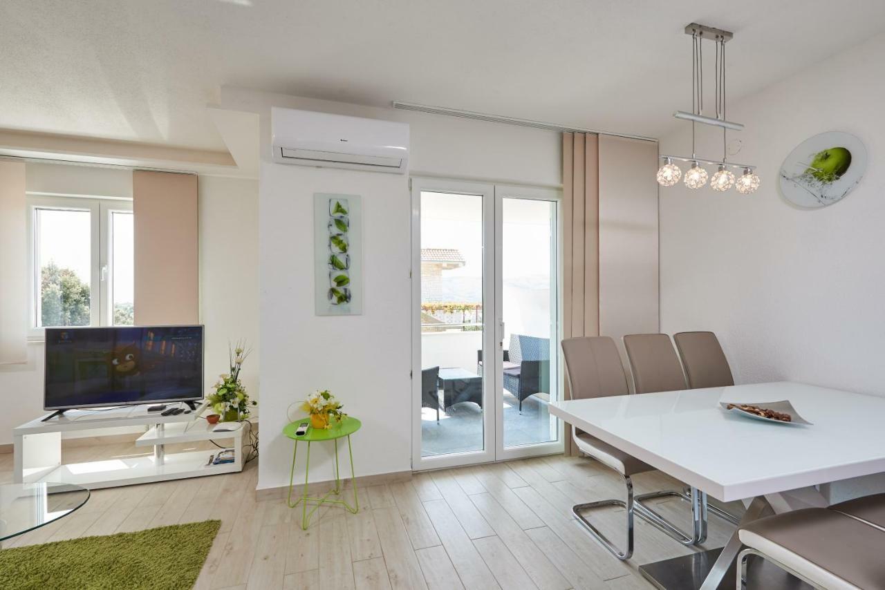 Apartments Vrania Seget Vranjica Eksteriør bilde